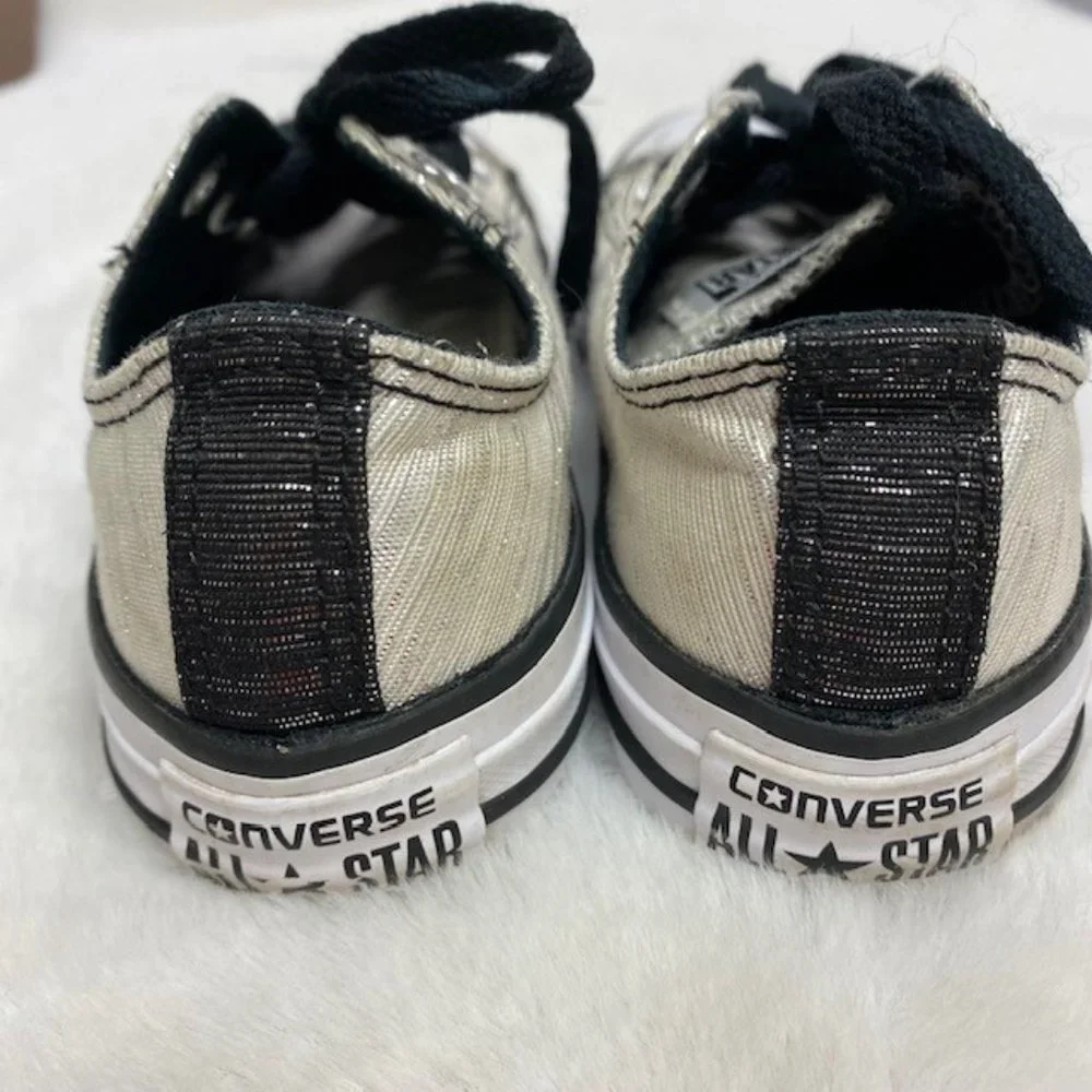 Girl's Converse Chuck Taylor All Stars Silver Metallic Sneakers, size‎ 13 Youth